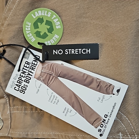 High Rise Carpenter 90s Boyfriend Jeans with buttons - Picture 13 of 14